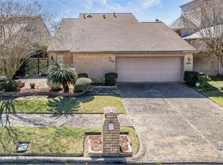 4613 Country Club Vw, Baytown, TX 77521