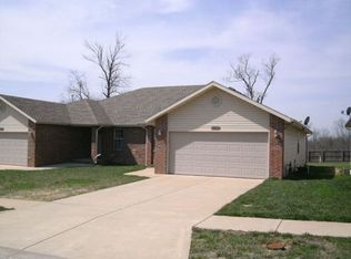3921 S Timbercreek Ave, Springfield, MO 65807