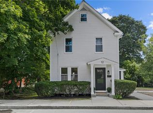 12 Beach St, Warren, RI 02885