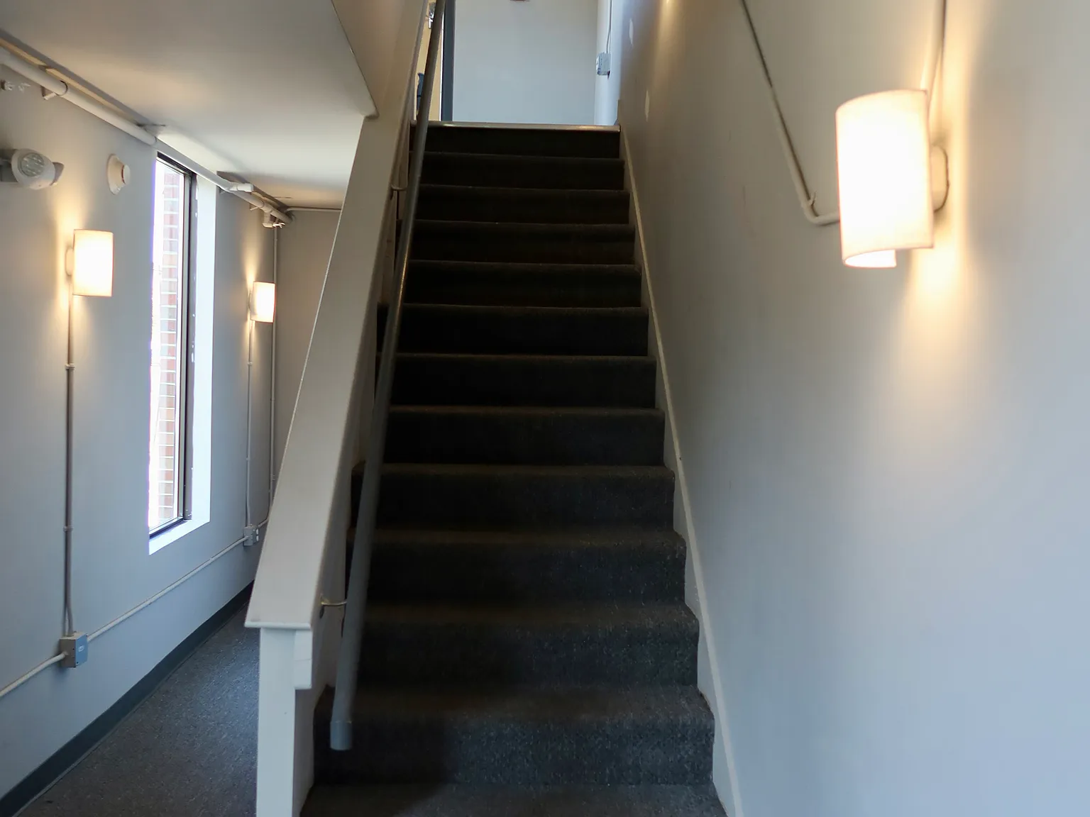 2 bed, 1268 sqft, $2,964 — Photo 3