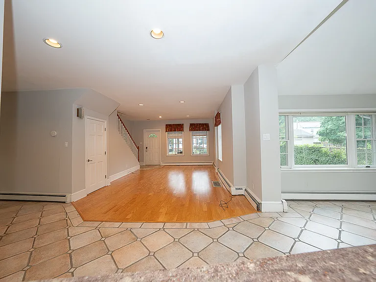 212 Elm Ter #1 — Photo 21