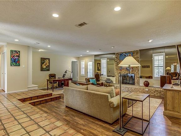 4th image of 4517 Francisco Ct
