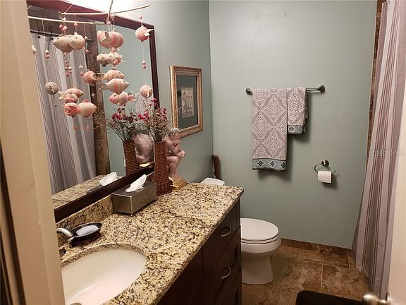 5th image of 100 Bluff View Dr APT 214A