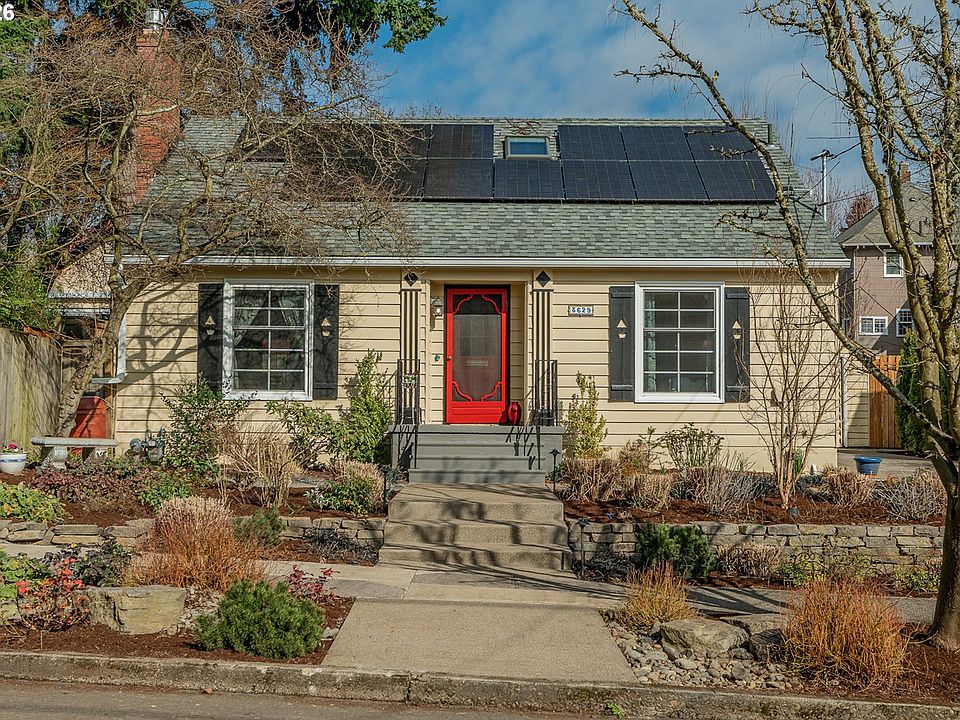 1st image of 3629 SE Brooklyn St