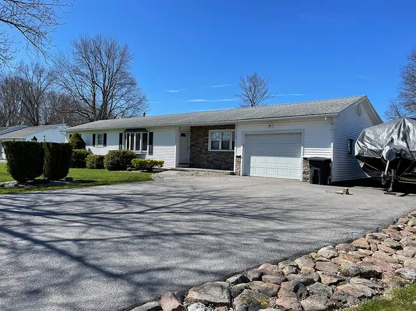 351 North Ave, Hilton, NY 14468