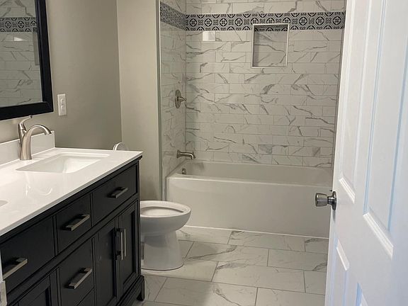 5th image of 26215 Independence Dr