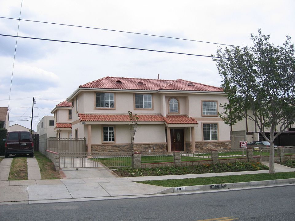 2nd image of 808 S Marguerita Ave