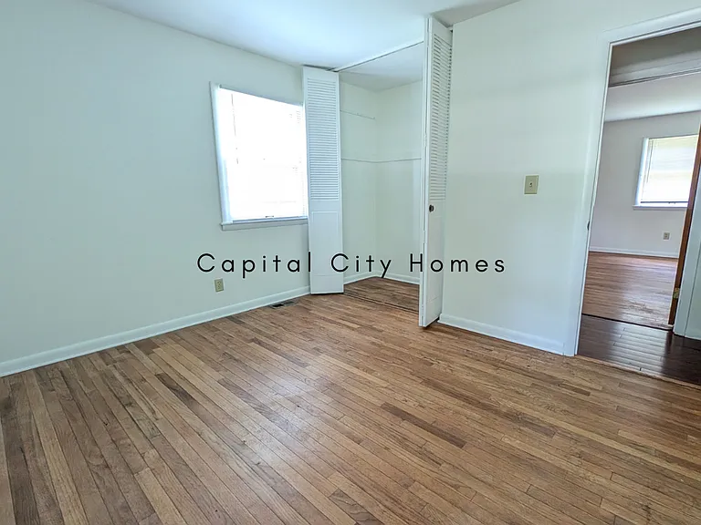 5035 Manning Rd — Photo 6