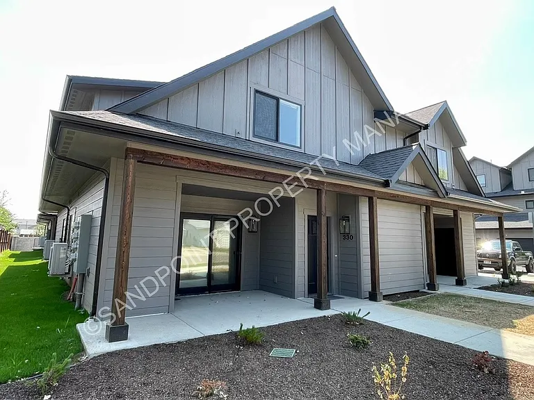 322 Aviator Ave #322 — Photo 3