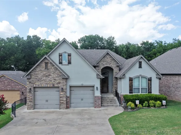 3310 Harbour Town Pl, Claremore, OK 74019