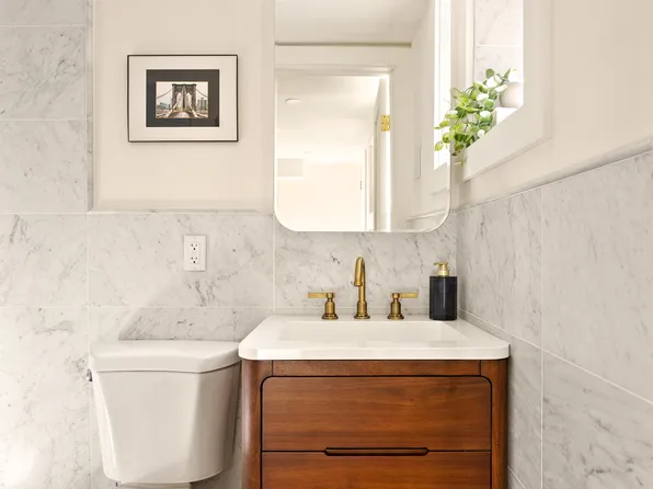 388 Fenimore Street image 16 of 19