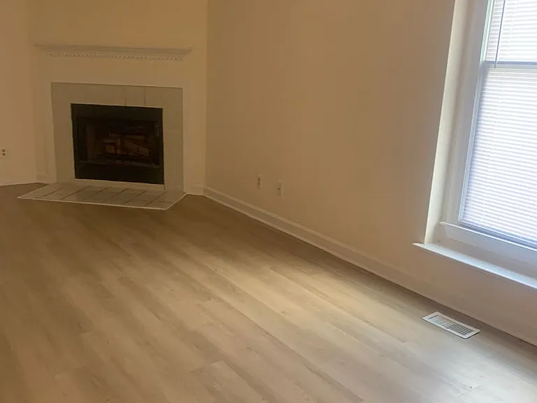 6133 Highcastle Ct — Photo 3