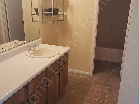 5th image of 2690 McCulloch Blvd N APT 3