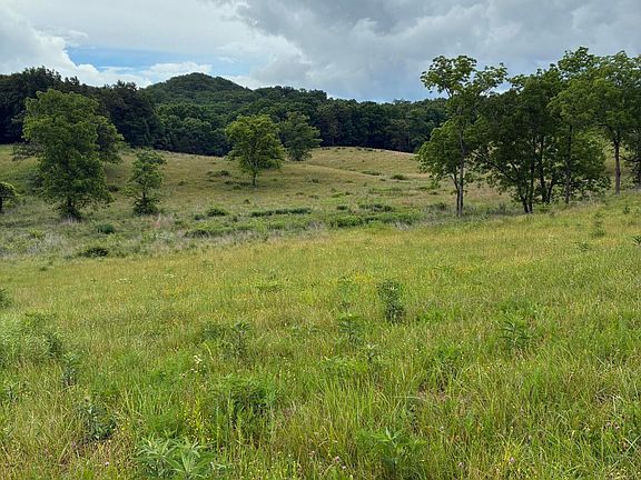5th image of 1234 Hart Pike