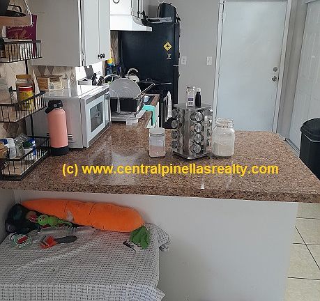 4th image of 1736 Tioga Ave APT A