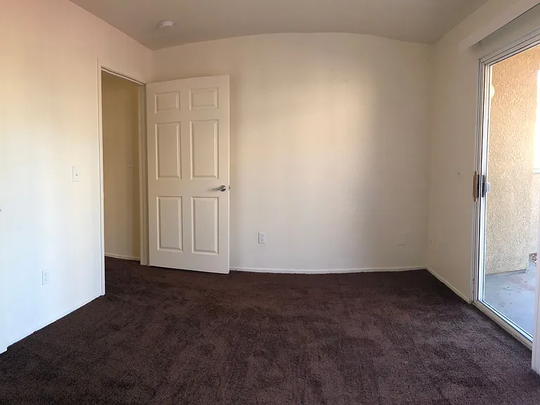 Elm Terrace Apartments — Photo 25