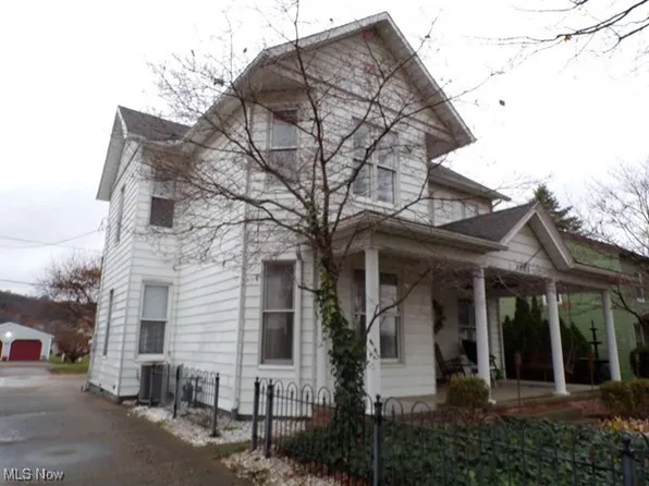 1005 Main St, Dresden, OH 43821