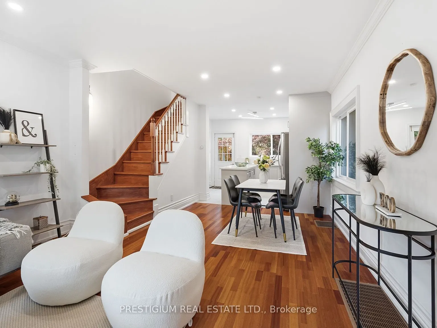 3 bed, $4,180 — Photo 3
