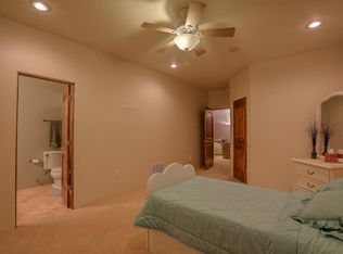 9415 Black Farm Ln NW, Albuquerque, NM 87114
