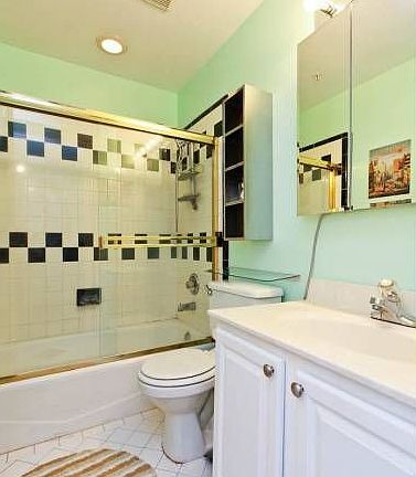 3rd image of 2584 Folsom St APT 2
