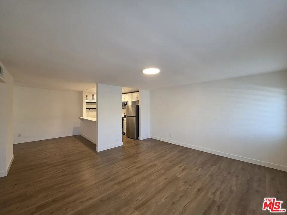 3 bed, 2.0 bath, 1515 sqft, $4,000 — Photo 4