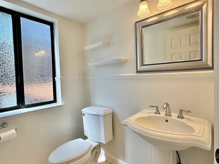768 Rose Dr — Photo 15