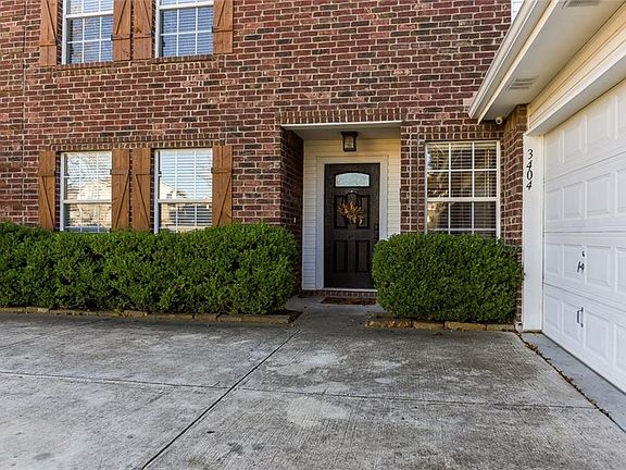 2nd image of 3404 Elmwood Cir
