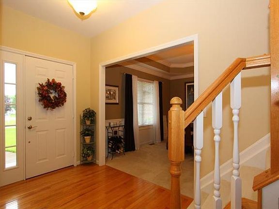 2nd image of 4173 Mahogany Ln