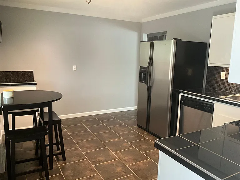 213 W Pitman St — Photo 52