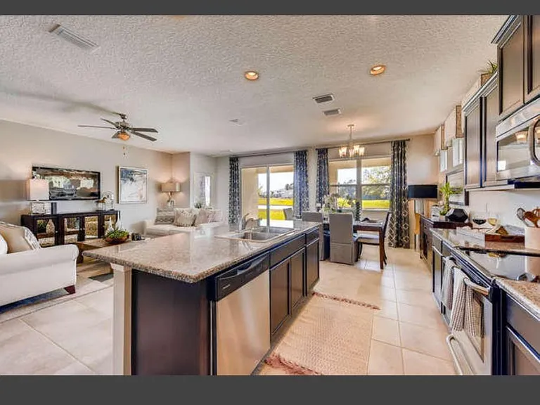 6360 NW Regent St — Photo 12