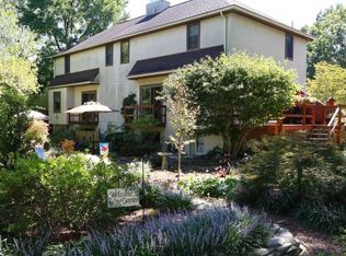442 Stonegate Ct, Millersville, PA 17551