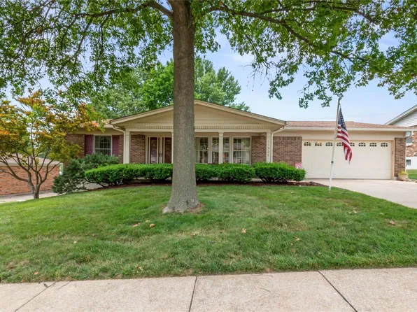 11907 Beaverton Dr, Bridgeton, MO 63044