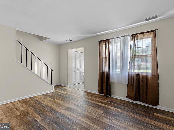2nd image of 62 Ethan Allen Ct