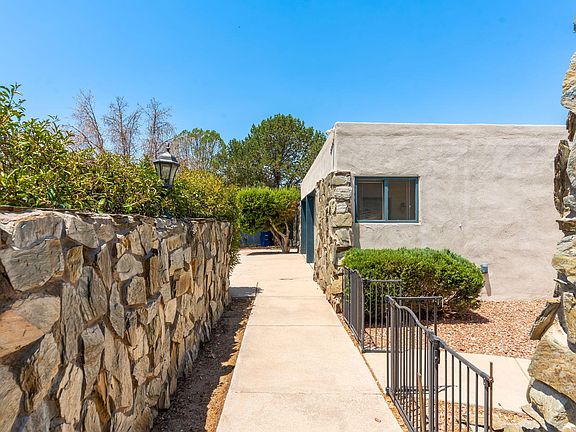 4th image of 8901 Osuna Rd NE