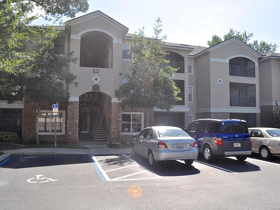 3rd image of 940 Village Trl Unit 6-308