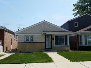 6855 S Tripp Ave, Chicago, IL 60629