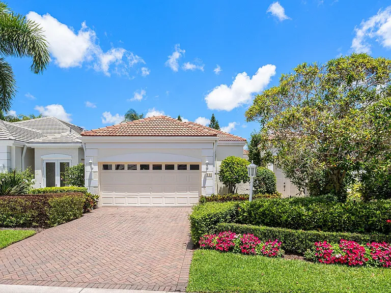 116 Coral Cay Dr — Photo 25