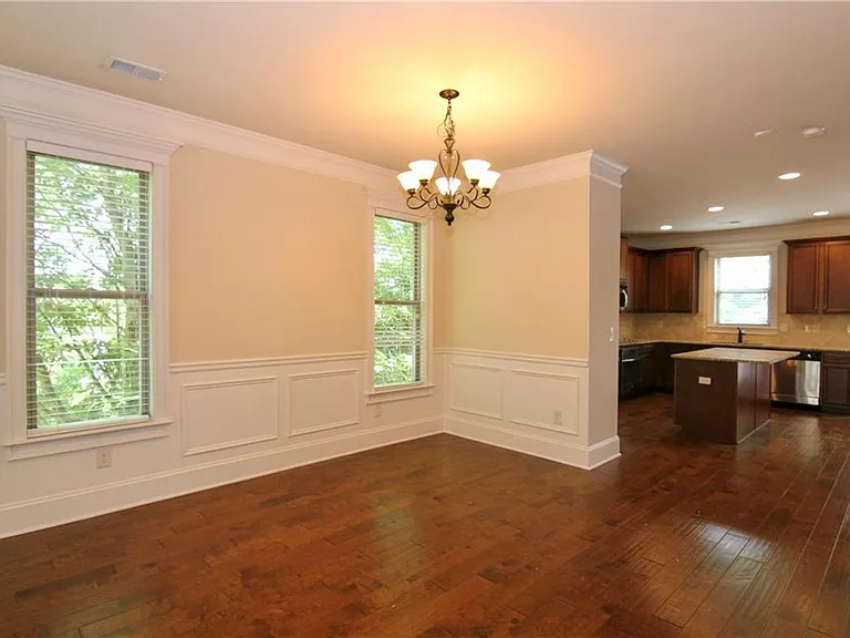 1660 Jardin Ct — Photo 8
