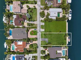 460 Holiday Dr, Hallandale, FL 33009