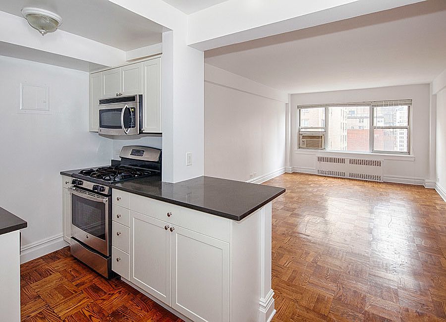 1st image of 288 Lexington Ave APT 9B