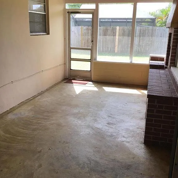 2910 Vassar St — Photo 17
