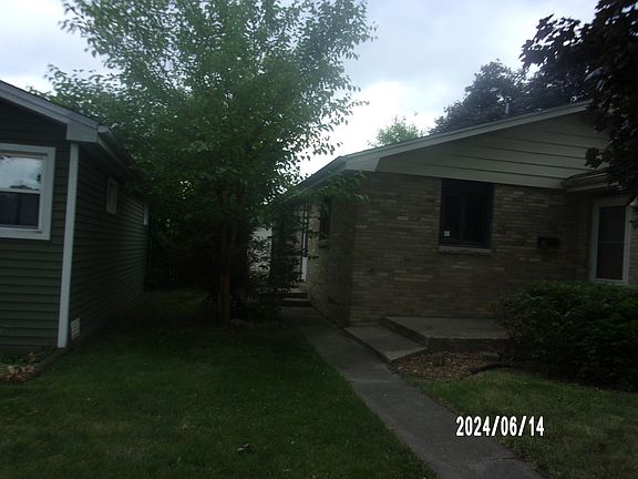 2nd image of 157 S Douglas Ave