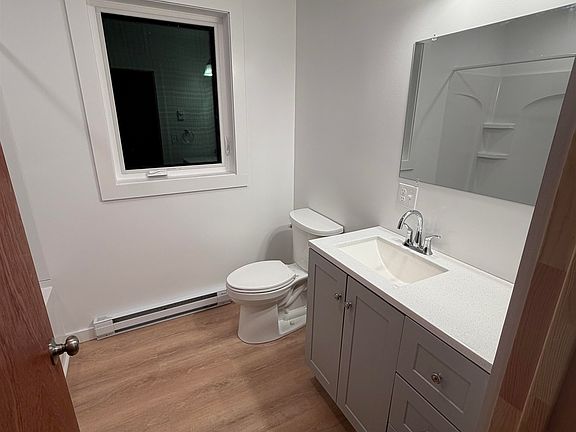 5th image of 16 Snow Ave APT 2