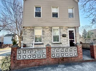 45 Targee St, Staten Island, NY 10304
