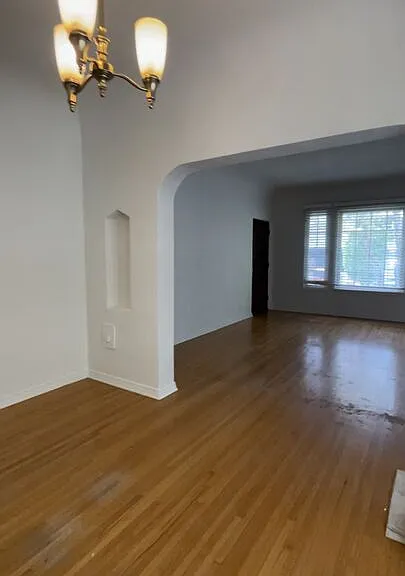 726 S Dunsmuir Ave — Photo 13