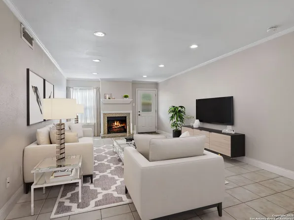 7711 Callaghan #601, San Antonio, TX 78229