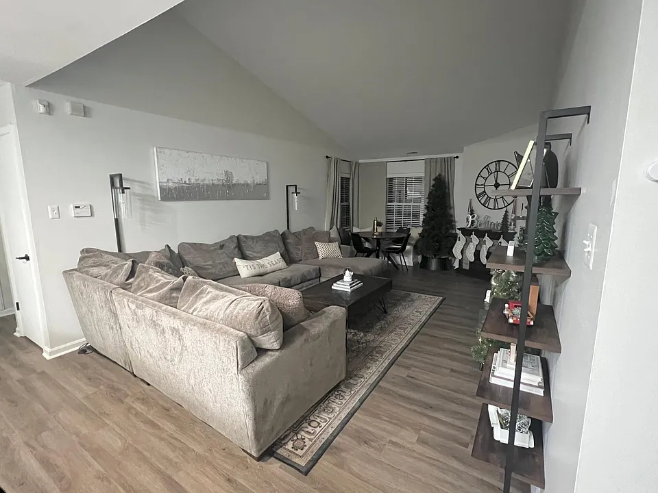 12 Pheasant Meadow Dr
