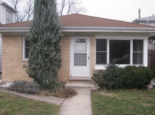 8027 Neenah Ave, Burbank, IL 60459