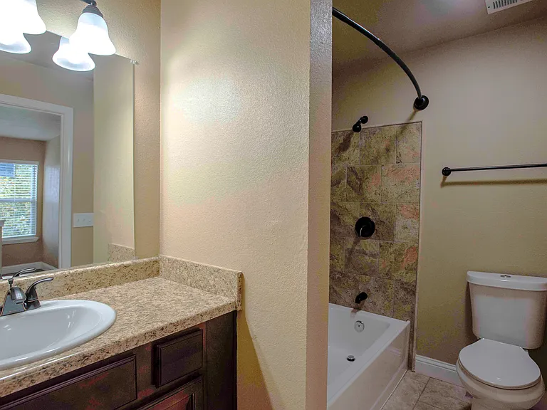 1562 N Dawn Dr — Photo 7