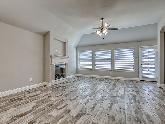 4th image of 207 Gardenia Dr